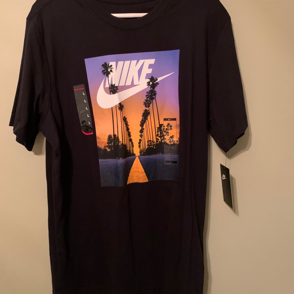 Men’s Nike Cali graphic Tee